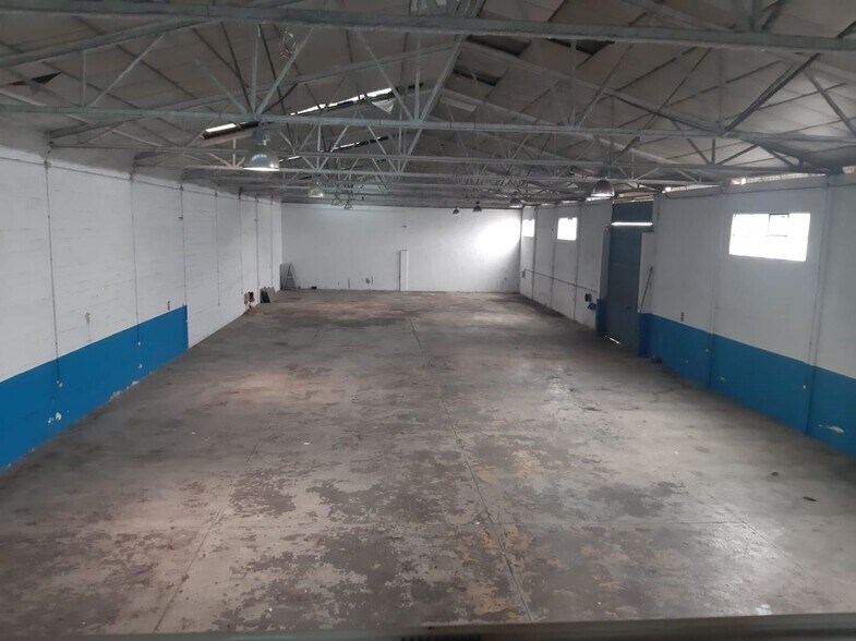 Industrial in SEVILLA for lease - Building Photo - Image 3 of 7