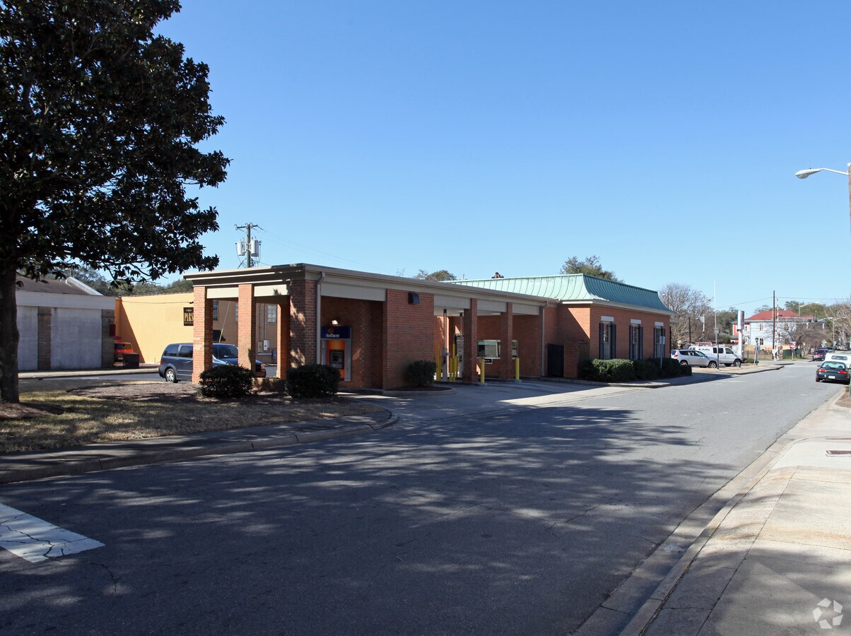 2505 Abercorn St, Savannah, GA 31401 Retail for Lease