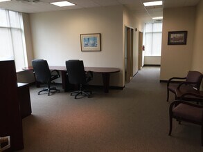 909 Ridgebrook Rd, Sparks, MD for lease Interior Photo- Image 2 of 6