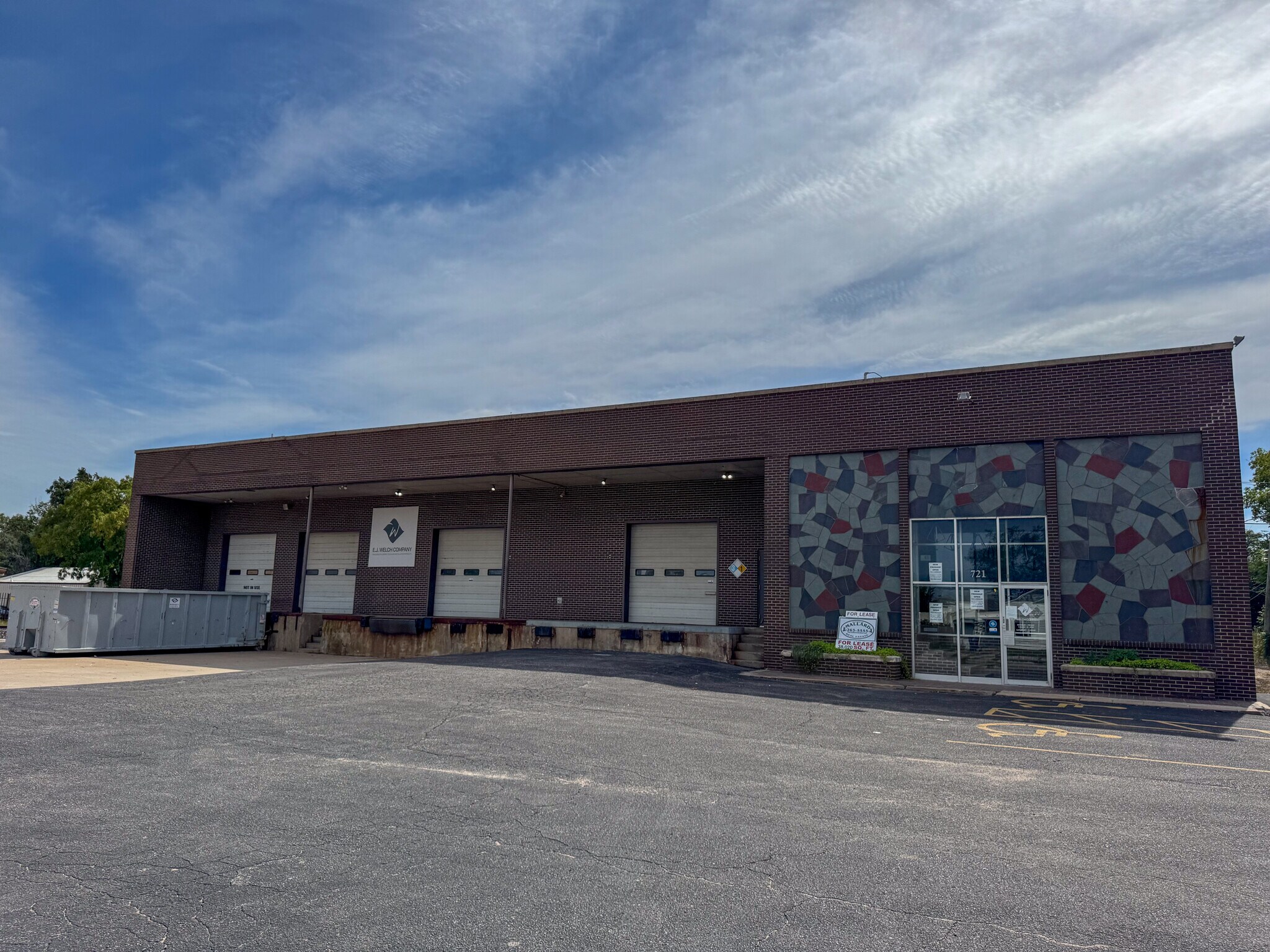 721 E Mt Vernon St, Wichita, KS for lease Building Photo- Image 1 of 2
