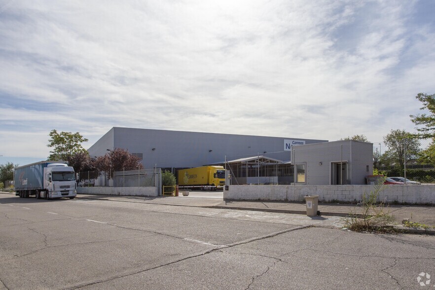 Industrial in Valdemoro, MAD for lease - Primary Photo - Image 2 of 2