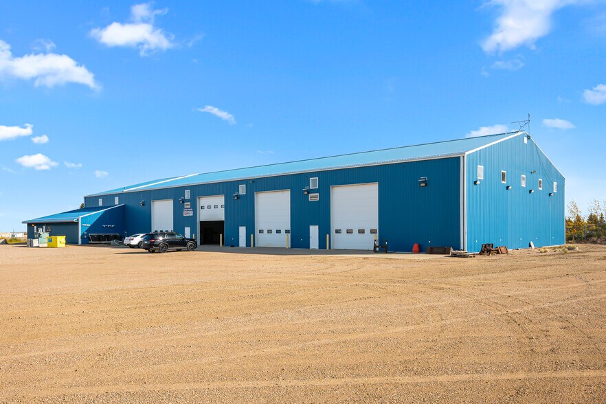501077 RR13 Airport Rd, Lloydminster, AB for lease - Building Photo - Image 1 of 25