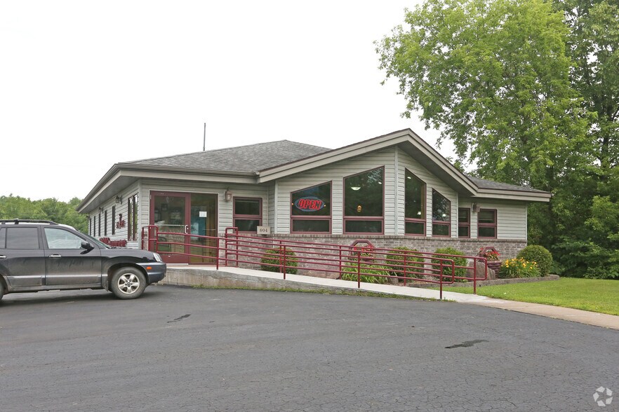 804-806 W 9th St N, Ladysmith, WI for sale - Primary Photo - Image 1 of 1