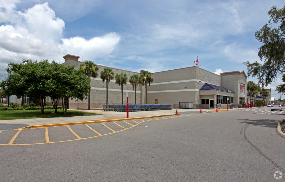 2400 Veterans Memorial Pky, Orange City, FL for sale - Primary Photo - Image 1 of 1