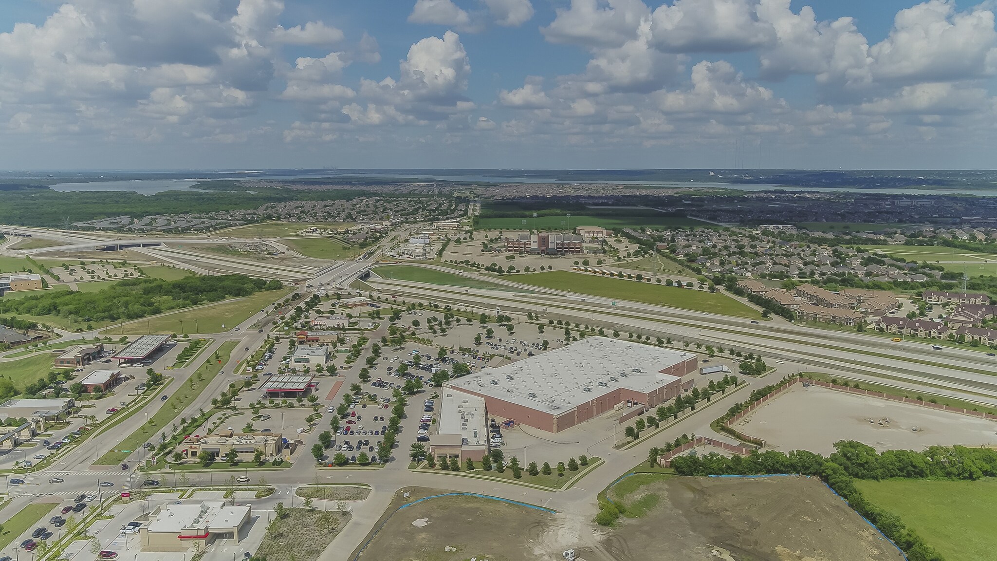 900 State Highway 360, Mansfield, TX 76063 Hwy 360 and Broad St