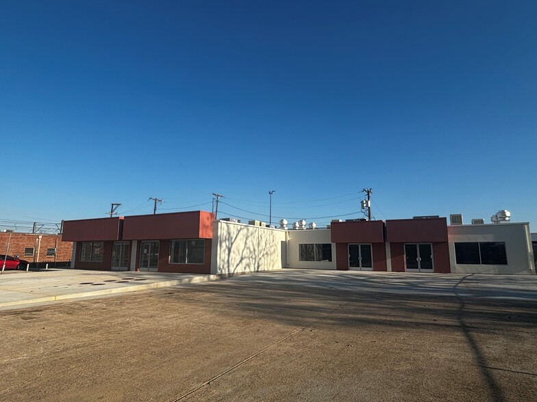 2714 Bomar Ave, Dallas, TX for lease - Building Photo - Image 3 of 5