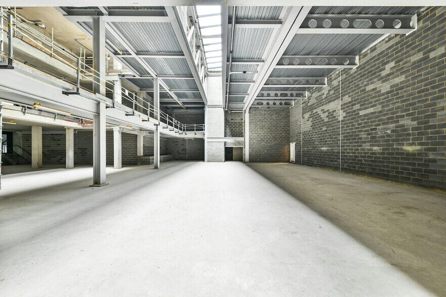 16 Bryanston St, London for lease - Interior Photo - Image 2 of 5