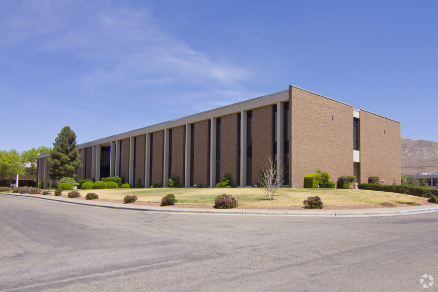 4150 Pinnacle St, El Paso, TX for lease - Primary Photo - Image 1 of 8