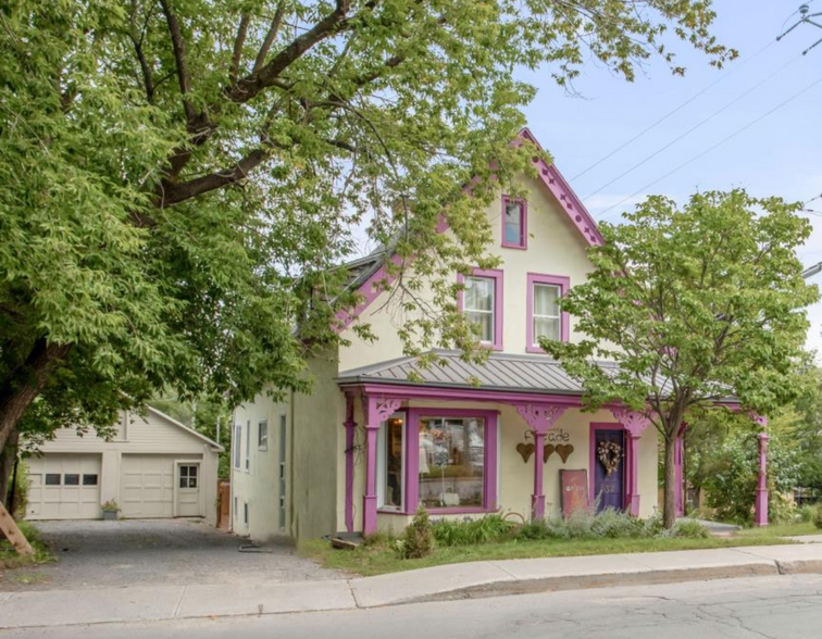 532 Rue Main, Hudson, QC for sale - Primary Photo - Image 1 of 1