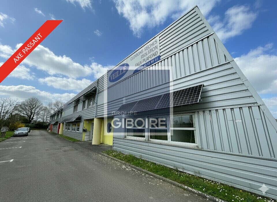 Industrial in Servon-sur-Vilaine for lease Building Photo- Image 1 of 9