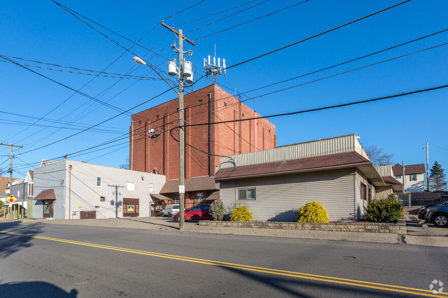 245 Harrison Ave SW, Canton, OH for sale - Primary Photo - Image 1 of 1