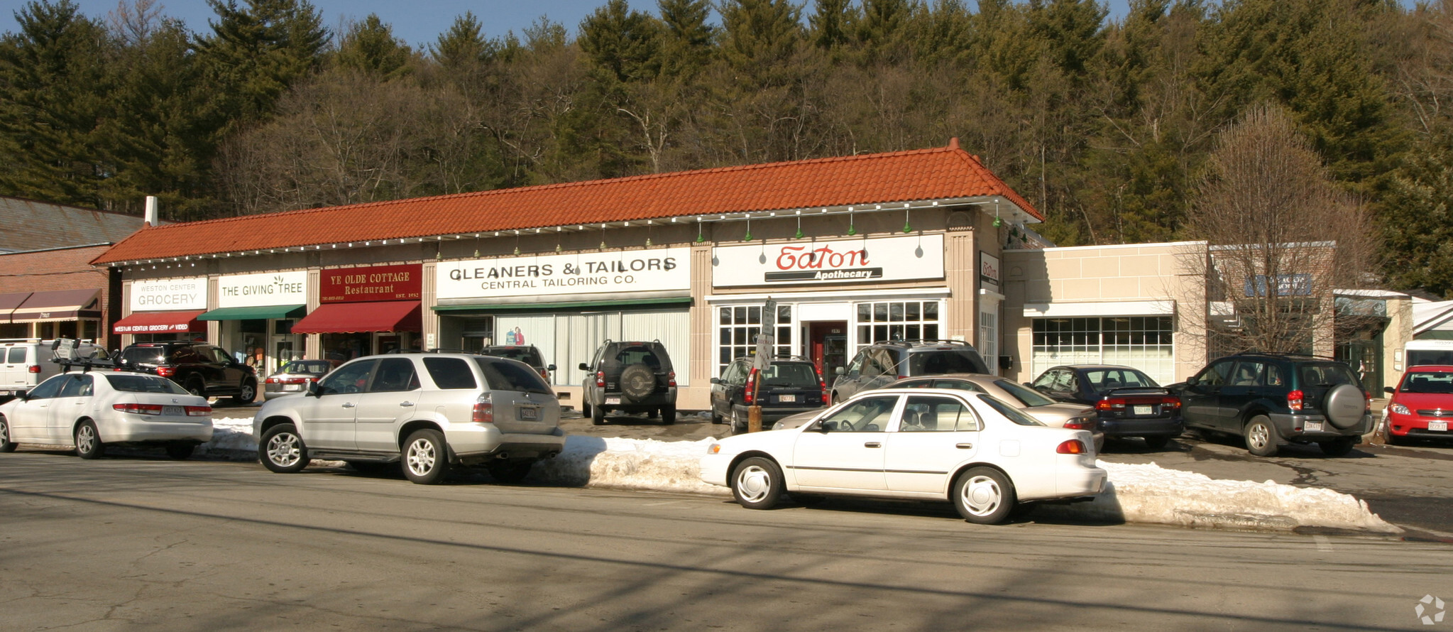 397-401 Boston Post Rd, Weston, MA for lease Building Photo- Image 1 of 4