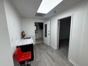 5000-5060 Beech Pl, Marlow Heights, MD for lease Interior Photo- Image 2 of 6