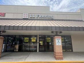 1041 W Brandon Blvd, Brandon, FL for lease Interior Photo- Image 1 of 13