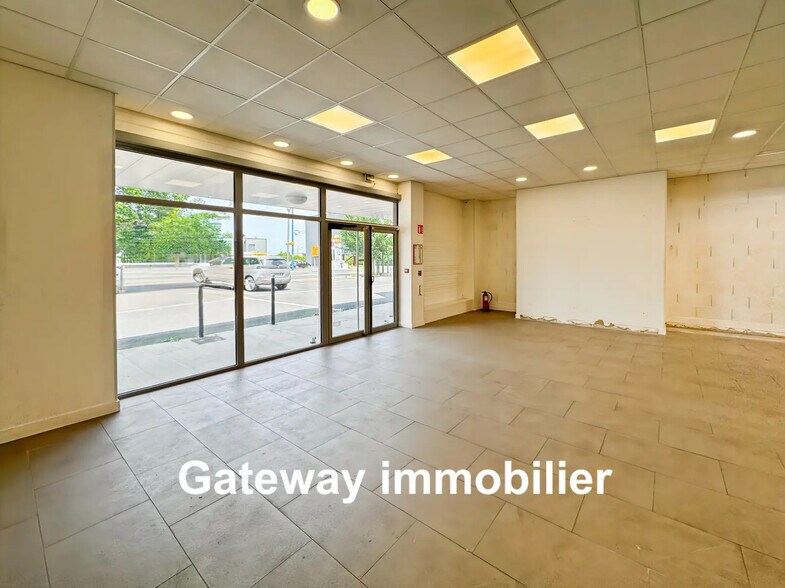 Industrial in Aubière for sale - Building Photo - Image 3 of 12