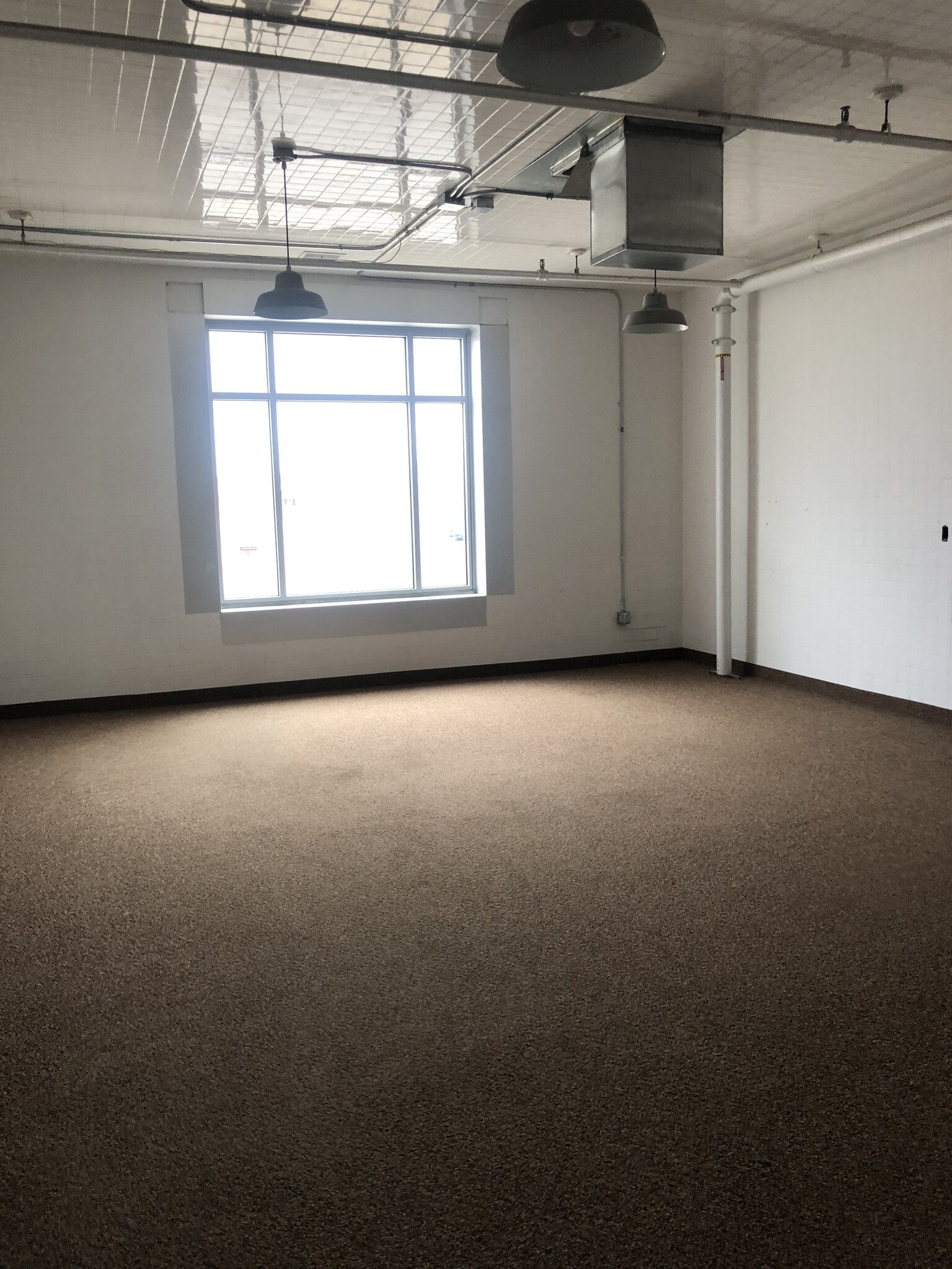 2112 Broadway St NE, Minneapolis, MN for lease Interior Photo- Image 1 of 3