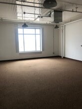 2112 Broadway St NE, Minneapolis, MN for lease Interior Photo- Image 1 of 3