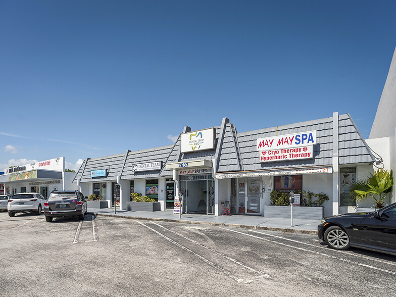 2633 E Commercial Blvd, Fort Lauderdale, FL for lease - Primary Photo - Image 1 of 10