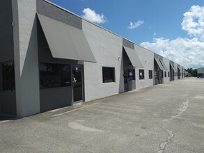 1510 Latham Rd, West Palm Beach, FL for lease Building Photo- Image 1 of 11