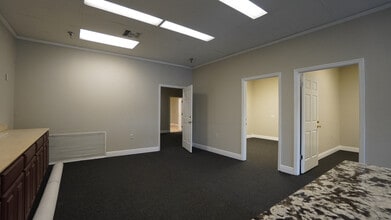 970 Sunshine Ln, Altamonte Springs, FL for lease Building Photo- Image 2 of 4