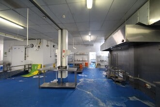 17 Queensway, Enfield for lease Interior Photo- Image 2 of 5