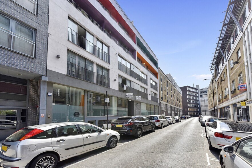 21 Plumbers Row, London for sale - Primary Photo - Image 1 of 1