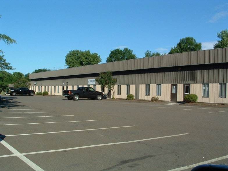 59 School Ground Rd, Branford, CT for lease - Building Photo - Image 3 of 6