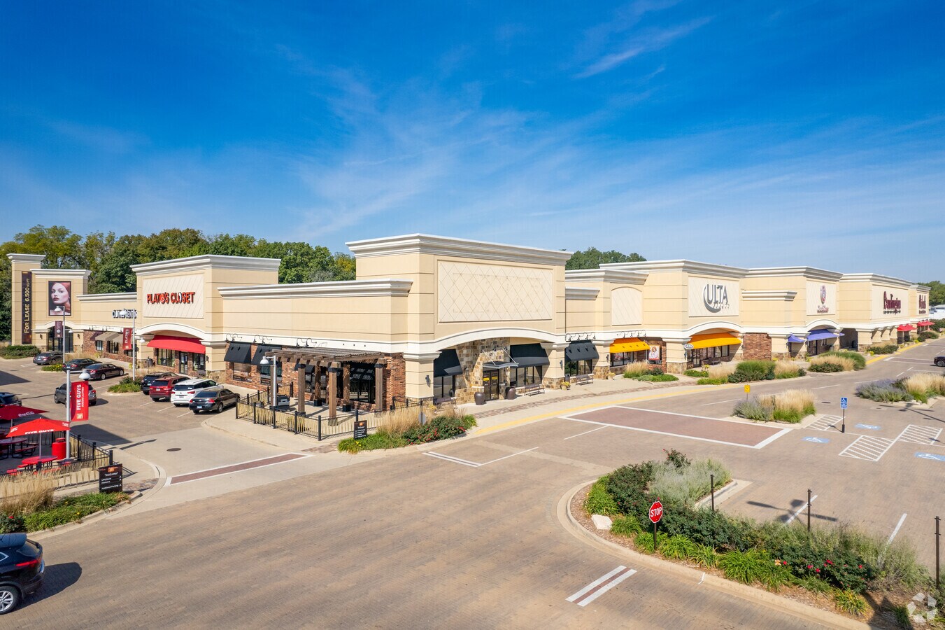 2601 W Lake Ave, Peoria, IL 61615 - Westlake Shopping Center | LoopNet