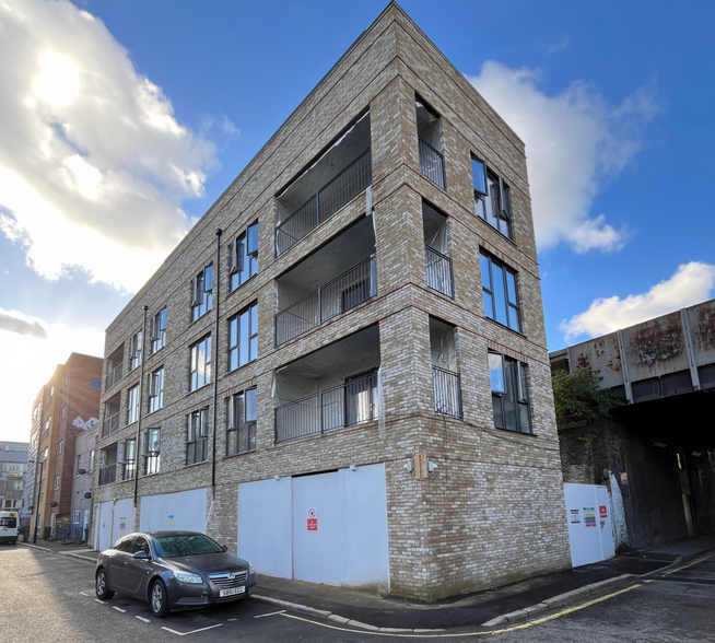 5-7 Dartford St, London for lease - Primary Photo - Image 1 of 3