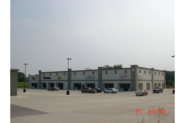 1900 N 12th St, Murray, KY for lease - Primary Photo - Image 1 of 2