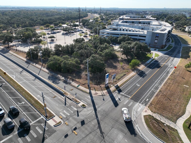 10345 1/2 Lakeline blvd, Austin, TX for sale - Primary Photo - Image 1 of 5