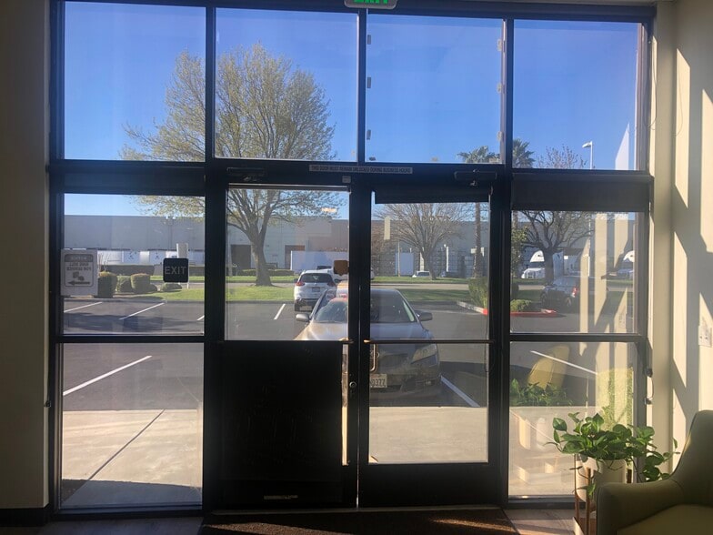 17800-17918 Murphy Pky, Lathrop, CA for lease - Building Photo - Image 2 of 14