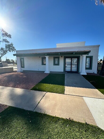 135 S Mesa Dr, Mesa, AZ for lease - Building Photo - Image 2 of 13