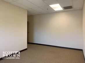 721-725 S Interstate 35, Denton, TX for lease Building Photo- Image 2 of 4