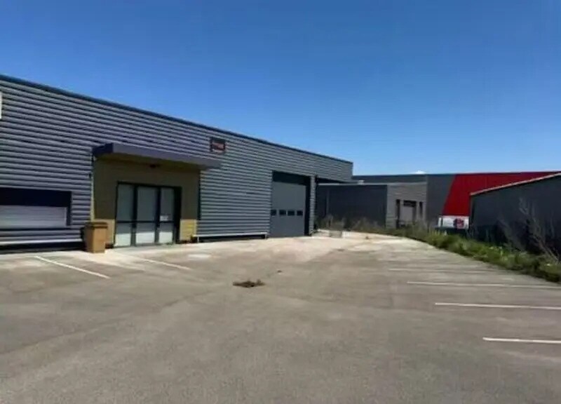 Flex in Arnas for lease - Building Photo - Image 2 of 3