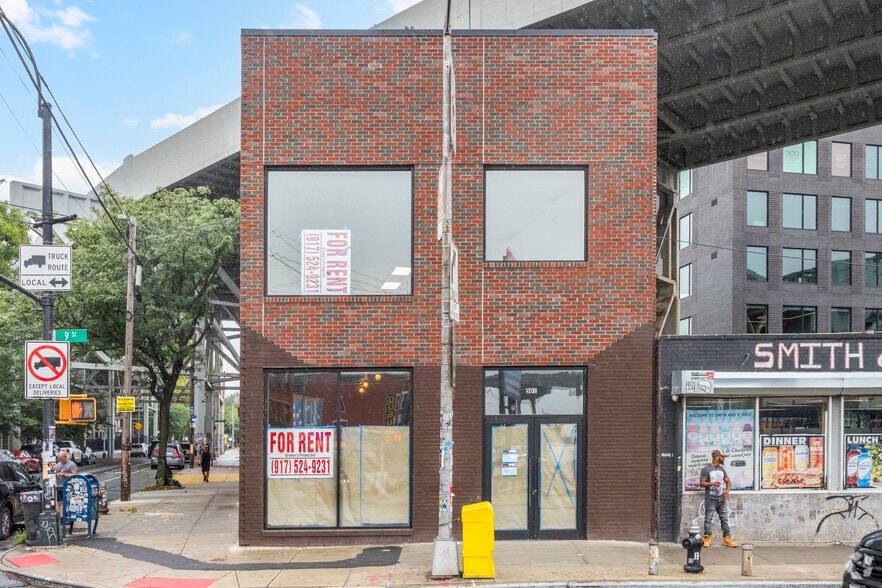 501 Smith St, Brooklyn, NY for lease - Building Photo - Image 3 of 4