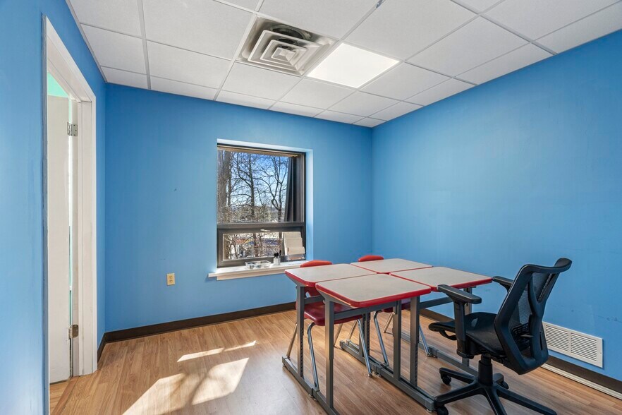 230 Us Highway 206, Flanders, NJ for sale - Interior Photo - Image 3 of 12