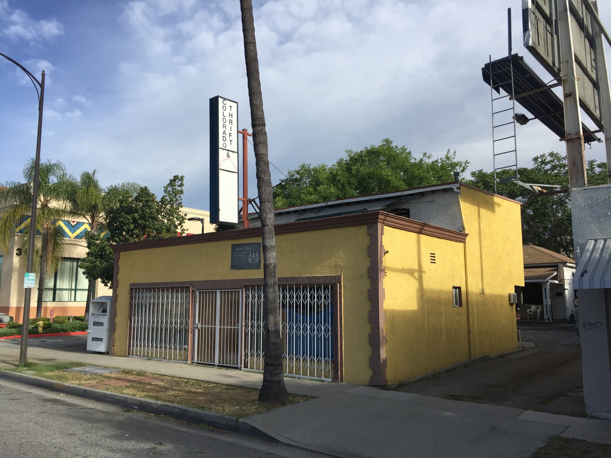 3217-3219 E Colorado Blvd, Pasadena, CA for sale Primary Photo- Image 1 of 1