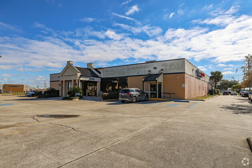 1849 Barataria Blvd, Marrero, LA for lease - Primary Photo - Image 1 of 6