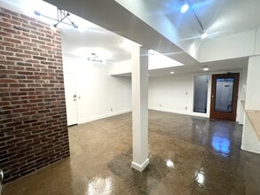 27-29 E Russell St, Columbus, OH for lease Interior Photo- Image 1 of 10