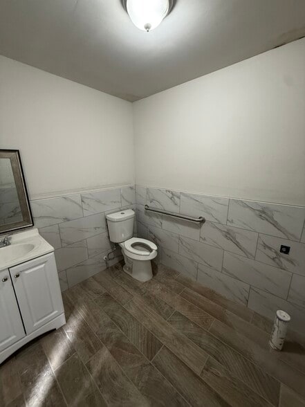 19805 Shady Ln, San Antonio, TX for lease - Building Photo - Image 3 of 6