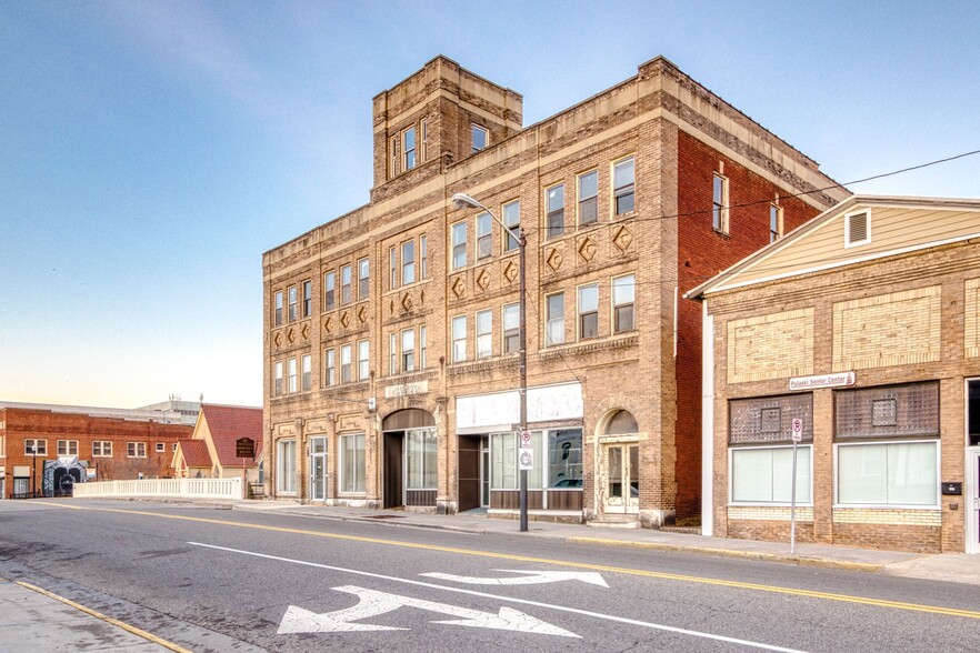 110 N Washington Ave, Pulaski, VA for sale - Primary Photo - Image 1 of 1