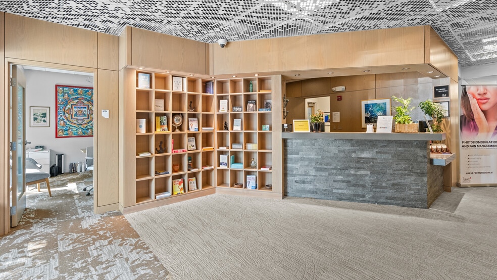 111 Chestnut St, Providence, RI for lease - Building Photo - Image 2 of 30