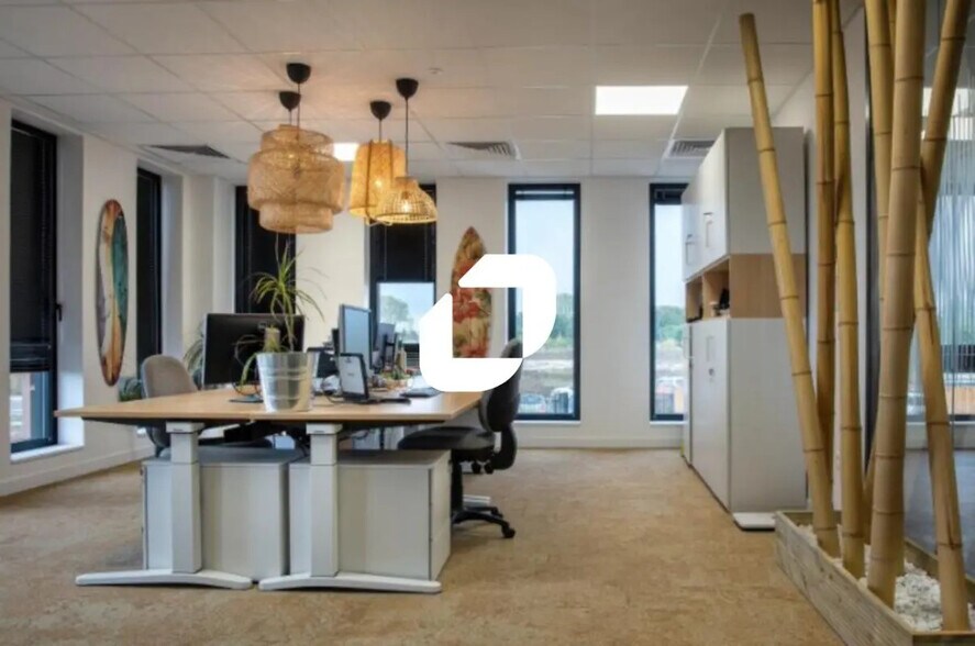 Office in Sin-le-Noble for sale - Interior Photo - Image 1 of 8