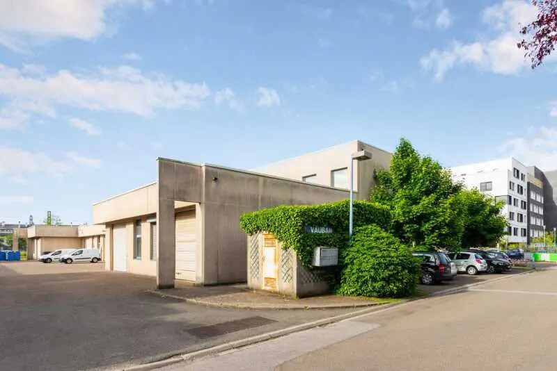 16/28 Rue Panicale, La Verrière for lease - Building Photo - Image 3 of 16