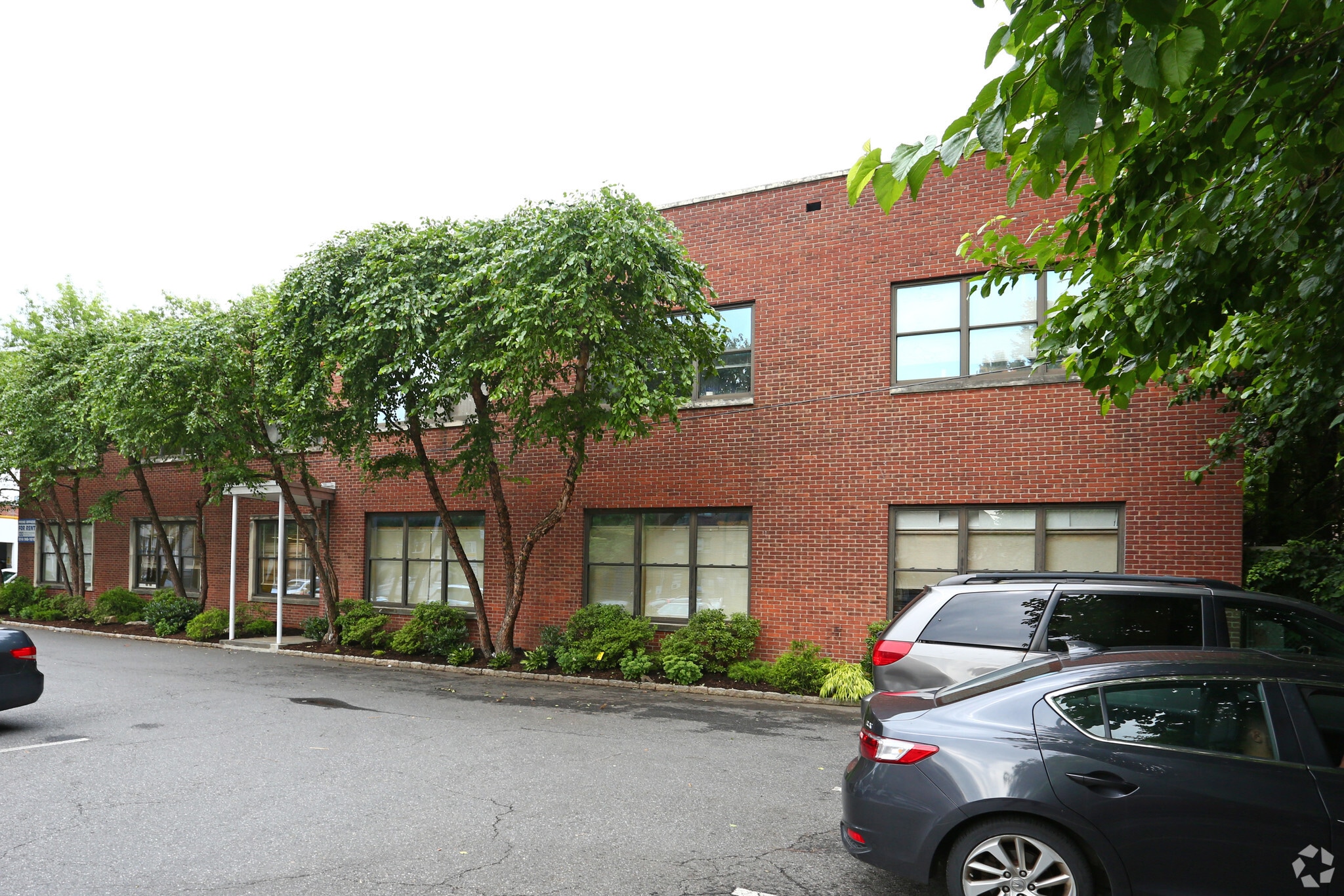 10 Mitchell Pl, White Plains, NY 10601 Office for Lease