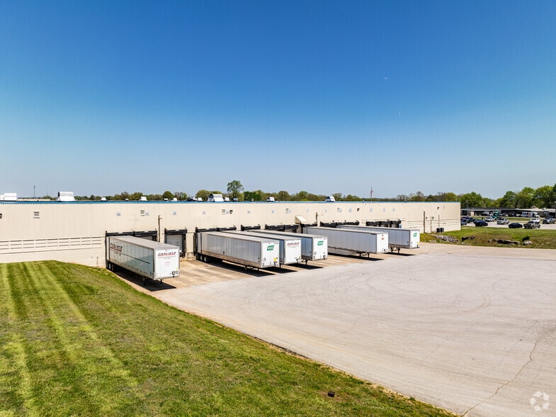 2901 Industrial Dr, Bowling Green, KY for lease - Building Photo - Image 2 of 5