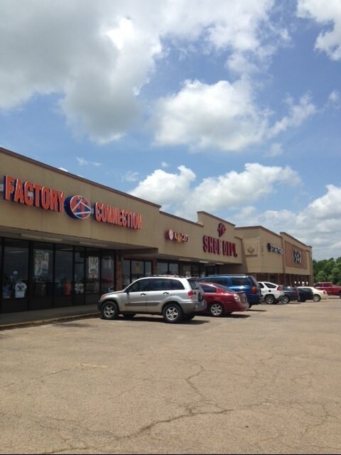 1800 E Jackson St, Hugo, OK for sale Primary Photo- Image 1 of 1