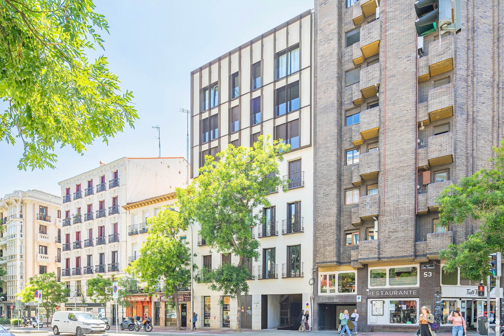Multifamily in Madrid, Madrid for sale Primary Photo- Image 1 of 1