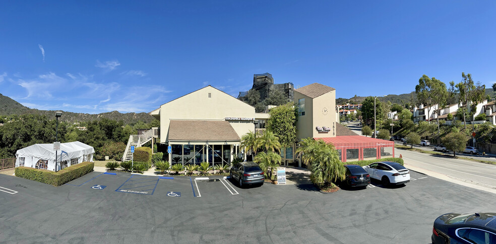 1515 Palisades Dr, Pacific Palisades, CA for lease - Building Photo - Image 3 of 26